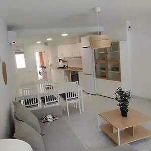 https://apartamentos-oasis-playa-de-aro.catalonia-hotels.com
